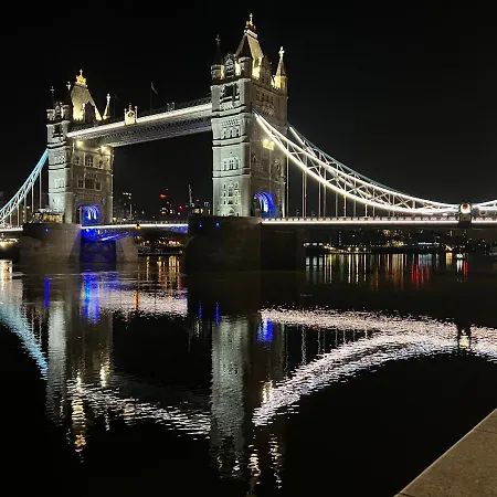 Borough Central London Exterior photo